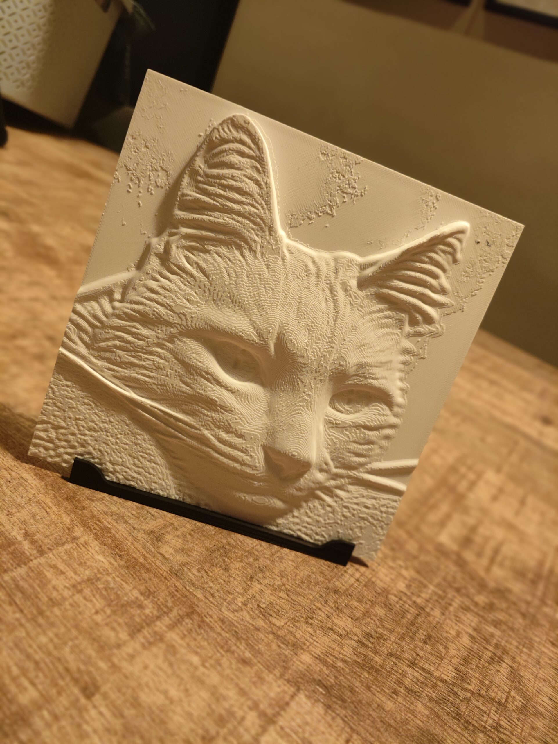 3d-kunstwerk op standaard